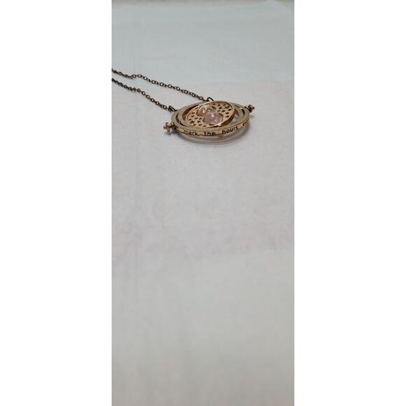 Harry Potter Hermione Granger Time Turner Spinning Hourglass Pendant Necklace - Picture 8 of 9